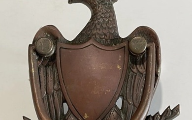 AN ANTIQUE SOLID BRASS COLONIAL AMERICAN EAGLE DOOR KNOCKER
