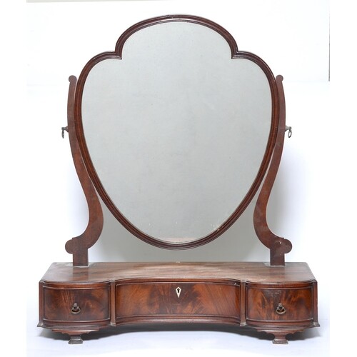 An Edwardian mahogany dressing table mirror in George III st...