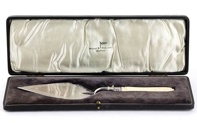 An English Edwardian sterling silver and ivory ceremonial trowel -...