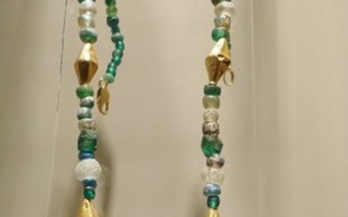 Ancient Roman Glass, Gold and central Agate Bead Necklace - 50 cm - (1)