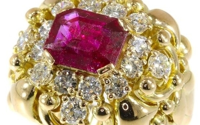 Anthony & Wolfers - 18 kt. Yellow gold - Ring - 3.40 ct Ruby - Diamonds, total diamond weight 2.40 crt, Vintage Fifties anno 1950