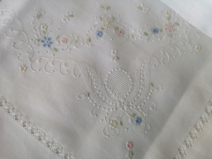 Bellavia pure linen sheet, handmade embroidery - Linen - After 2000
