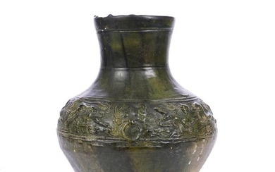 CHINE – période Han Vase en terre cuite...