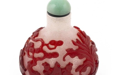 CHINESE RED CUT TO SNOWFLAKE OVERLAY GLASS SNUFF BOTTLE Late 19th Century Height 2.25". Celadon