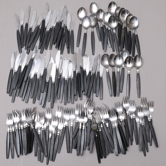 CUTLERY, 147 pieces, bakelite and stainless steel, mid-20th century.