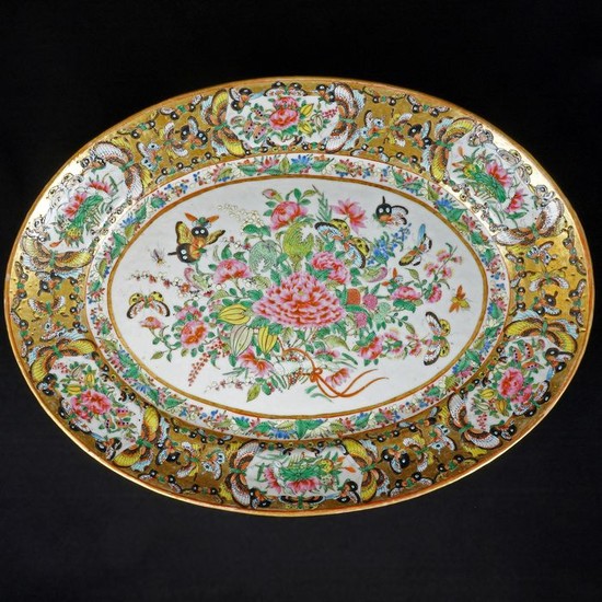 Charger (1) - Chinese export, Famille rose - Porcelain - Flowers - Large Chinese Porcelain 1000 Butterfly 15 1/2” Oval Platter 19th C - China - Late 19th century