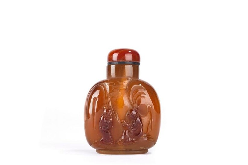 Chinese Agate Carved 'Scholars' Snuff Bottle