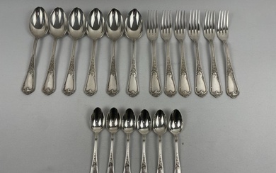 Cutlery set - Dinner cutlery for 6 people / 18 pieces - manufacturer: 'Ercuis' - silver plated - very good