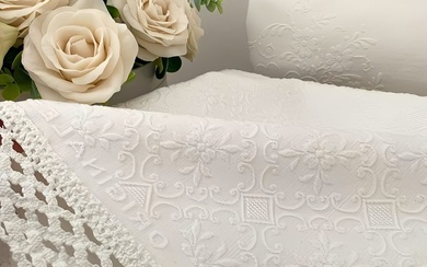 English brocade bedspread - Bedspread - 270 cm - 220 cm