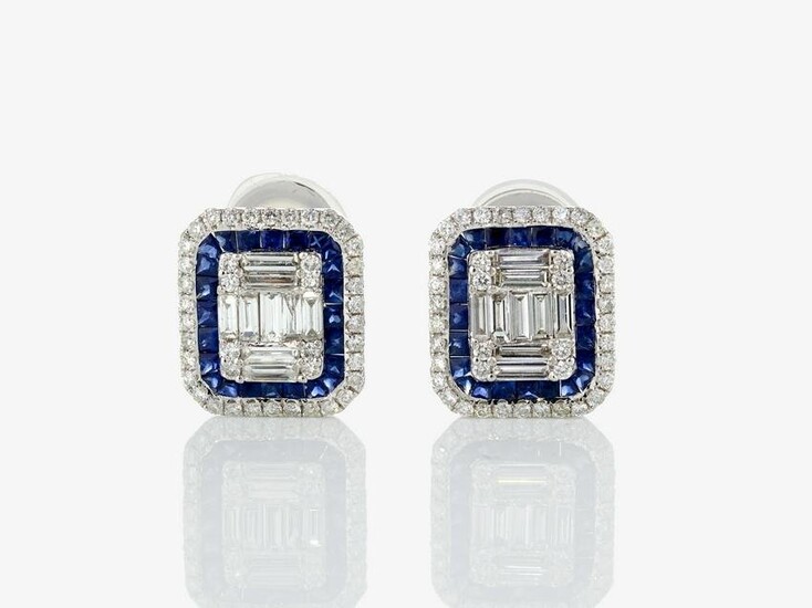Entourage stud earrings decorated with sapphires and