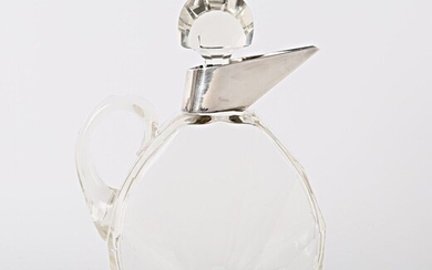 Flacon en cristal de forme éventail à pans... - Lot 29 - Vasari Auction