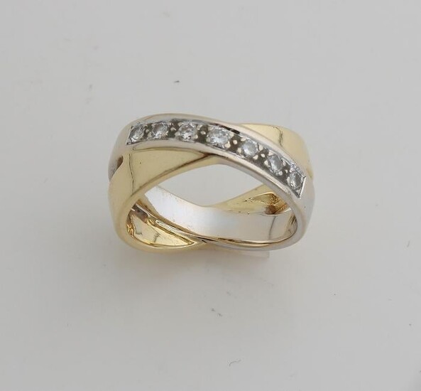 Gold ring, 750/000, with diamond. Wide double