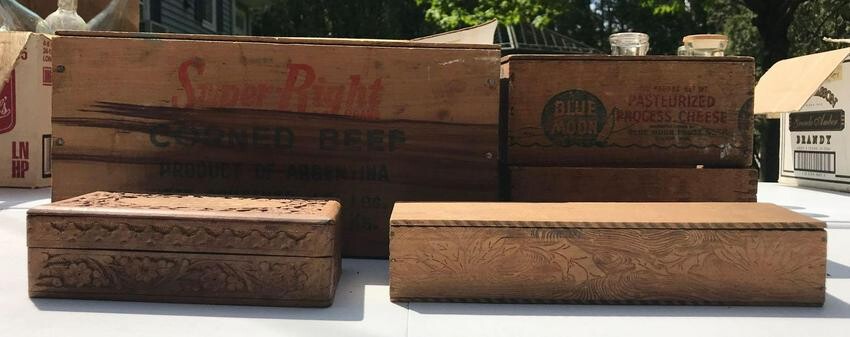 Group of 5 : Vintage Wood Advertising and Hand Carved