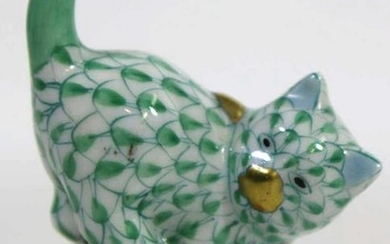 HEREND PORCELAIN HAND PAINTED CAT ON STRING BALL