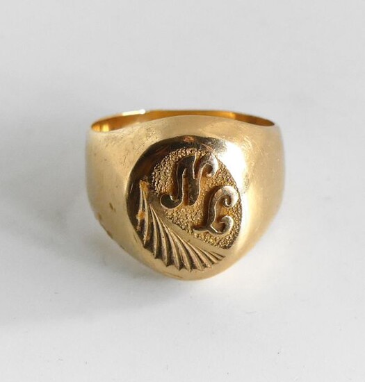 HORSE HORSE numbered NL in yellow gold. Weight 6,1 g