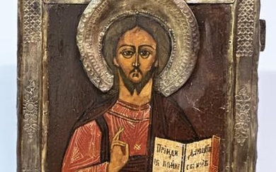 Icona ''Cristo Pantocratore'' con riza e aureola in metallo sbalzato...