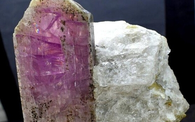 Kunzite Specimen , Natural Pink Kunzite Crystals with