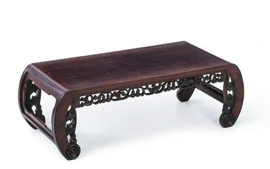 Low table with curved feet, Minguo
