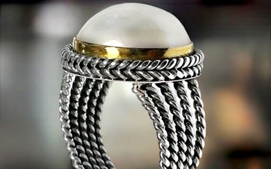 Mabe Pearl Ring crafted in 14K Gold & Sterling Silver - Size 6
