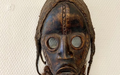 Mask - Côte d’Ivoire (No Reserve Price)