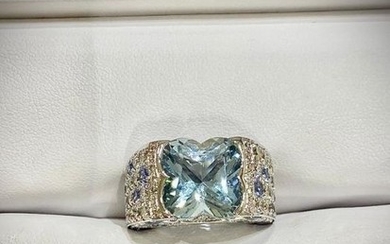 Mauboussin - 18 kt. White gold - Ring - 10.00 ct Aquamarine - Diamonds, Sapphire