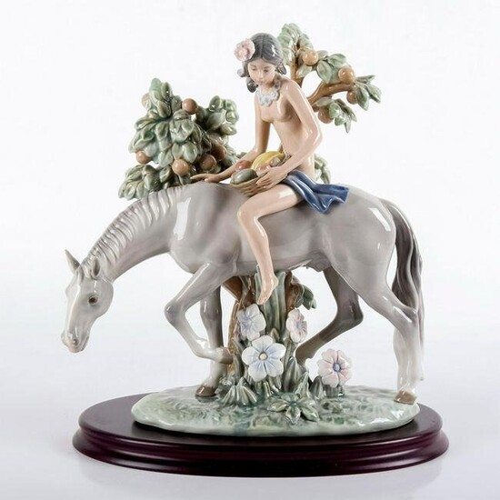 Nature Girl 1005346 - Lladro Porcelain Figurine