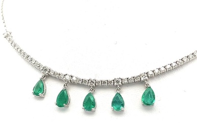 Necklace - 14 kt. White gold - 5.30 tw. Emerald - Diamond