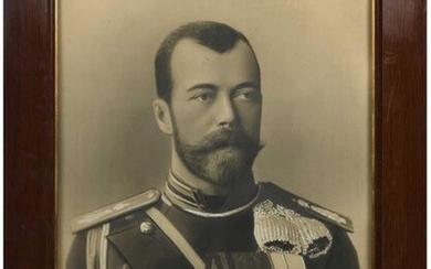 Nicolas II, empereur de Russie ( 1868 - 1918 ). Grand portrait photographique, par Popov,V....