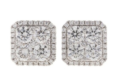 Pair of Very Fine 2.50 ctw Diamond Earrings in 18K