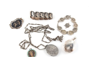 Property of a lady - a quantity of silver jewellery comprisi...