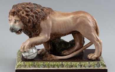 STAFFORDSHIRE LION FIGURE England, First Half of the 19th Century Height 10”. Length 13”