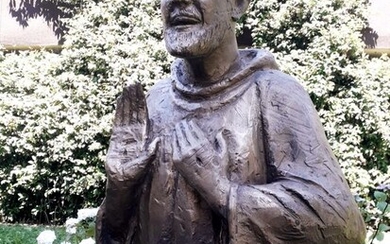 Sculpture, statue of Padre Pio - 100 cm - 30 kg - Bronze - Late 20th century