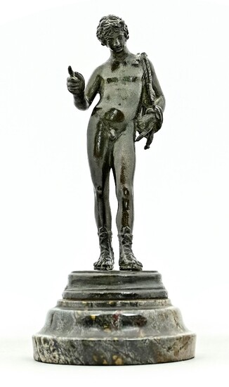 Statue en bronze, "Jeune homme", Italie, 19e s., bronze, beau travail détaillé, socle en marbre...