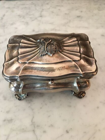 Sugar box - .813 silver - Germany - First half 19th century