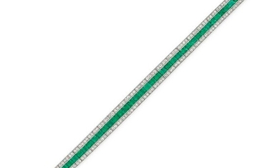 TIFFANY & CO., AN EXQUISITE ART DECO EMERALD AND DIAMOND BRACELET set with a row of square step