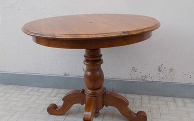 Table - Walnut - Late 19th century