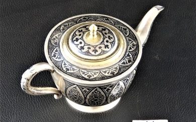 Teapot (1) - .875 (84 Zolotniki) silver - Russia - Mid 20th century