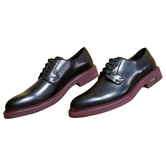 VERSACE BLACK LEATHER LOAFER SHOES with BURGUNDY HEEL