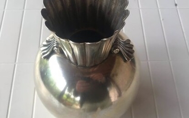 Vase - .800 silver - argenterie R.Miracoli Milano- Italy - Mid 20th century