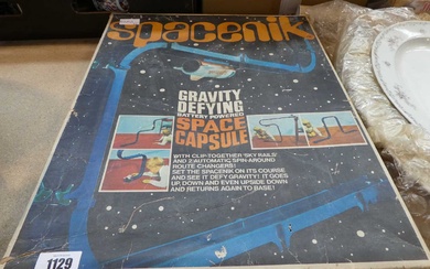 Vintage Spacenik gravity space capsule gameVintage Spacenik gravity space capsule...