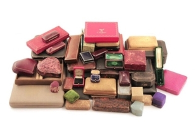 A quantity of antique jewellery boxes