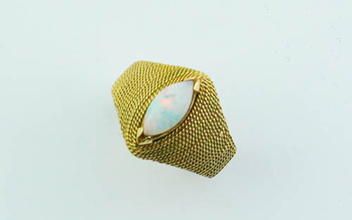 14K YELLOW GOLD AND PRECIOUS WHITE OPAL TAPERING DOME RING....