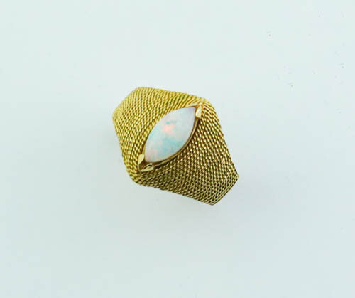 14K YELLOW GOLD AND PRECIOUS WHITE OPAL TAPERING DOME RING....