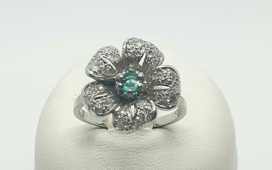 18 kt. Gold - Ring - 0.20 ct Emerald - Diamonds