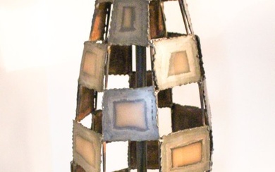 1960'S SUPERTALL BRUTALIST WELDED LAMP