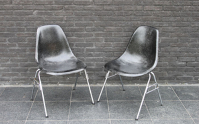 Charles Eames, Ray Eames - Herman Miller - Chair (2)