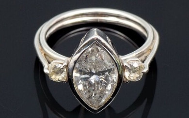 2.87 CT MARQUISE BRILLIANT DIAMOND RING