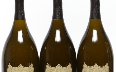 3 bts. Mg. Champagne Dom Pérignon, Moët et Chandon 2009 A (hf/in). Oc.
