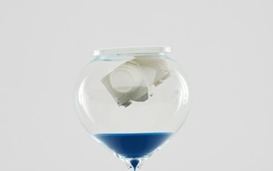 Daniel Arsham, Hourglass (Blue)
