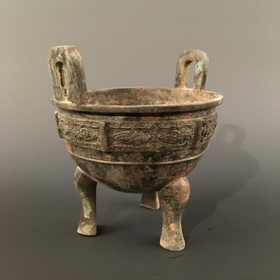 Chinese Bronze Container